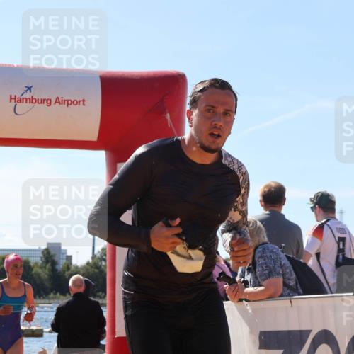 07.09.2025 - 19. Norderstedt Triathlon Luisa Fischer http://msf.ph/oto/8764687 07.09.2025 12:33:52 Schwimmen 232, 331, 799, 1299, 1354, 1389 meine-sportfotos.de