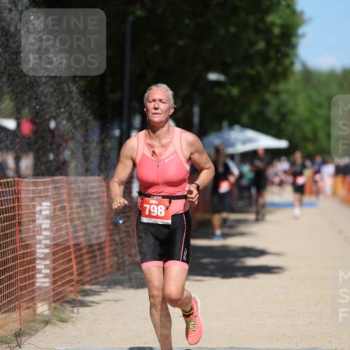 07.09.2025 - 19. Norderstedt Triathlon Michael Strokosch http://msf.ph/oto/8764690 07.09.2025 13:20:09 Laufen 781, 798 meine-sportfotos.de