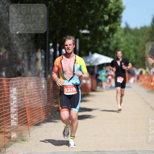 07.09.2025 - 19. Norderstedt Triathlon Michael Strokosch http://msf.ph/oto/8764709 07.09.2025 12:58:35 Laufen 194, 1212, 1290, 1329 meine-sportfotos.de