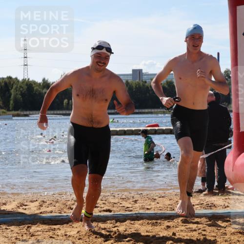 07.09.2025 - 19. Norderstedt Triathlon Luisa Fischer http://msf.ph/oto/8764719 07.09.2025 12:33:56 Schwimmen 232, 331, 799, 1299, 1354, 1389 meine-sportfotos.de