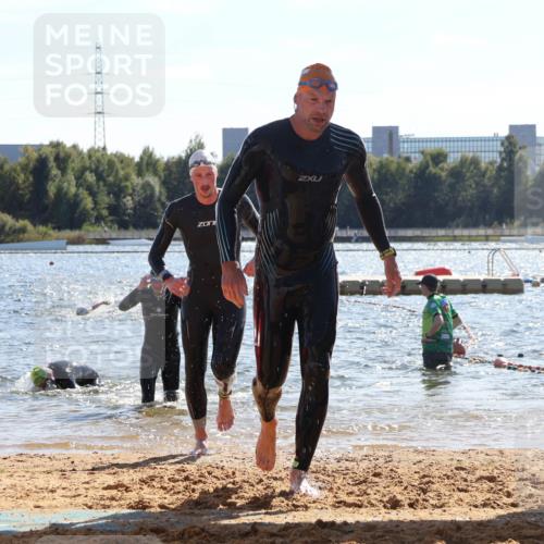 07.09.2025 - 19. Norderstedt Triathlon Luisa Fischer http://msf.ph/oto/8764720 07.09.2025 15:04:54 Schwimmen 868, 883, 938 meine-sportfotos.de