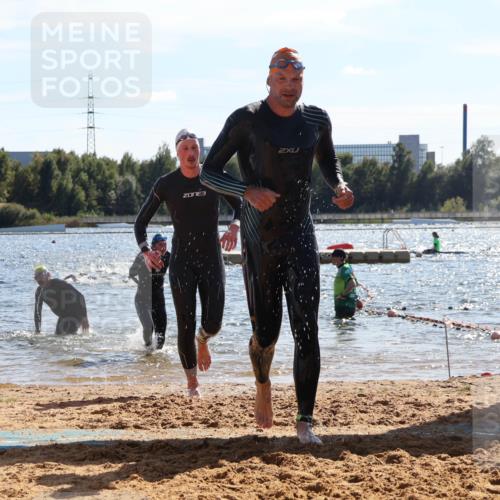 07.09.2025 - 19. Norderstedt Triathlon Luisa Fischer http://msf.ph/oto/8764737 07.09.2025 15:04:55 Schwimmen 868, 883, 938 meine-sportfotos.de