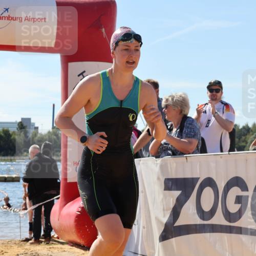 07.09.2025 - 19. Norderstedt Triathlon Luisa Fischer http://msf.ph/oto/8764739 07.09.2025 12:34:18 Schwimmen 230, 240, 311, 1259 meine-sportfotos.de