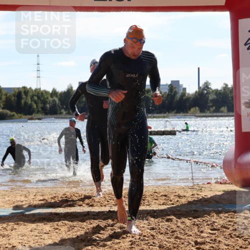 07.09.2025 - 19. Norderstedt Triathlon Luisa Fischer http://msf.ph/oto/8764746 07.09.2025 15:04:55 Schwimmen 868, 883, 938 meine-sportfotos.de