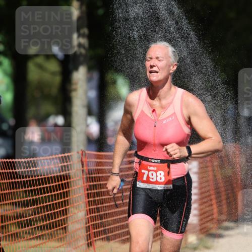 07.09.2025 - 19. Norderstedt Triathlon Michael Strokosch http://msf.ph/oto/8764747 07.09.2025 13:20:11 Laufen 781, 798 meine-sportfotos.de