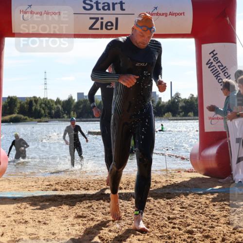 07.09.2025 - 19. Norderstedt Triathlon Luisa Fischer http://msf.ph/oto/8764755 07.09.2025 15:04:56 Schwimmen 868, 883, 938 meine-sportfotos.de