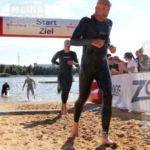 07.09.2025 - 19. Norderstedt Triathlon Luisa Fischer http://msf.ph/oto/8764768 07.09.2025 15:04:57 Schwimmen 868, 883, 938, 1523 meine-sportfotos.de