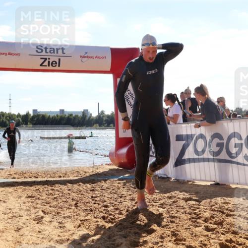 07.09.2025 - 19. Norderstedt Triathlon Luisa Fischer http://msf.ph/oto/8764780 07.09.2025 15:04:58 Schwimmen 868, 883, 938, 1523 meine-sportfotos.de