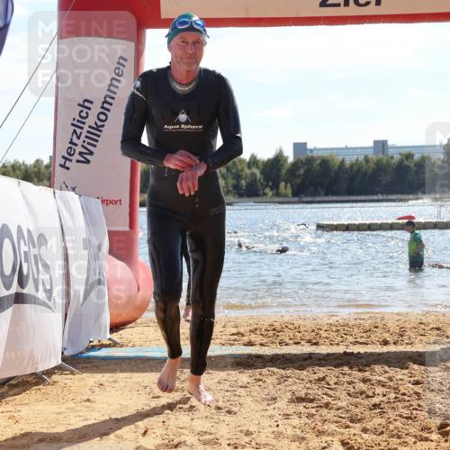 07.09.2025 - 19. Norderstedt Triathlon Luisa Fischer http://msf.ph/oto/8764797 07.09.2025 15:05:01 Schwimmen 868, 883, 938, 1523 meine-sportfotos.de