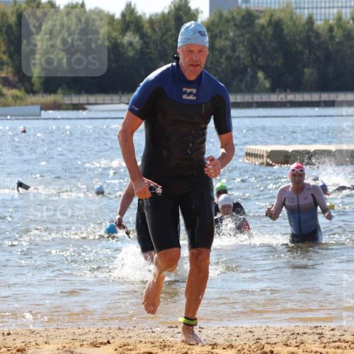 07.09.2025 - 19. Norderstedt Triathlon Luisa Fischer http://msf.ph/oto/8764803 07.09.2025 12:34:27 Schwimmen 230, 240, 1215, 1259 meine-sportfotos.de