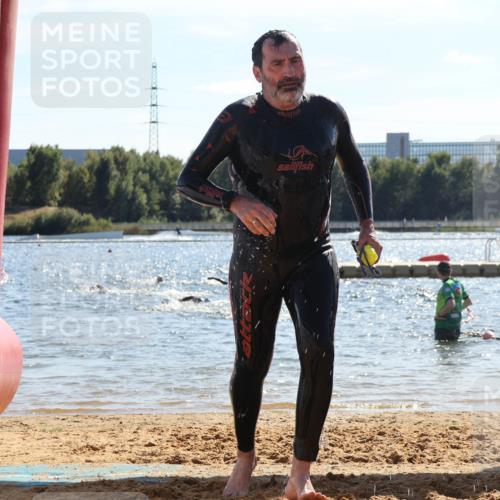 07.09.2025 - 19. Norderstedt Triathlon Luisa Fischer http://msf.ph/oto/8764815 07.09.2025 15:05:03 Schwimmen 868, 883, 938, 1523 meine-sportfotos.de