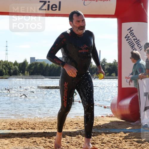 07.09.2025 - 19. Norderstedt Triathlon Luisa Fischer http://msf.ph/oto/8764822 07.09.2025 15:05:04 Schwimmen 868, 883, 938, 1523 meine-sportfotos.de