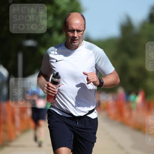 07.09.2025 - 19. Norderstedt Triathlon Michael Strokosch http://msf.ph/oto/8764825 07.09.2025 12:13:02 Laufen 286, 710, 861, 1308, 1367 meine-sportfotos.de