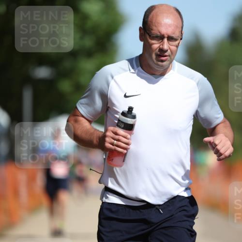 07.09.2025 - 19. Norderstedt Triathlon Michael Strokosch http://msf.ph/oto/8764838 07.09.2025 12:13:02 Laufen 286, 710, 861, 1308, 1367 meine-sportfotos.de