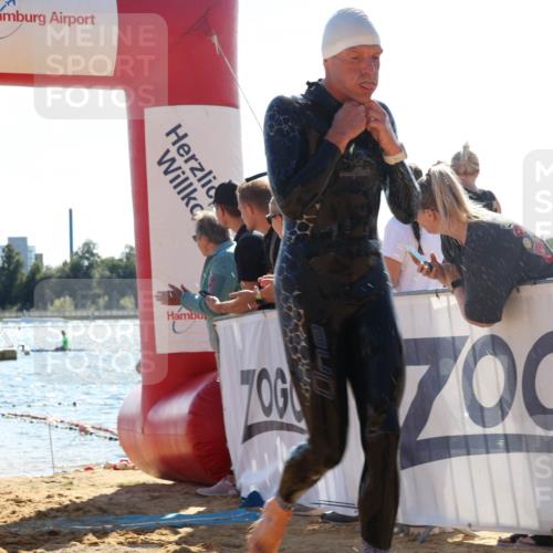 07.09.2025 - 19. Norderstedt Triathlon Luisa Fischer http://msf.ph/oto/8764840 07.09.2025 15:05:23 Schwimmen 942, 1460, 1522 meine-sportfotos.de