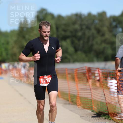 07.09.2025 - 19. Norderstedt Triathlon Michael Strokosch http://msf.ph/oto/8764841 07.09.2025 12:58:39 Laufen 1212, 1290, 1329 meine-sportfotos.de
