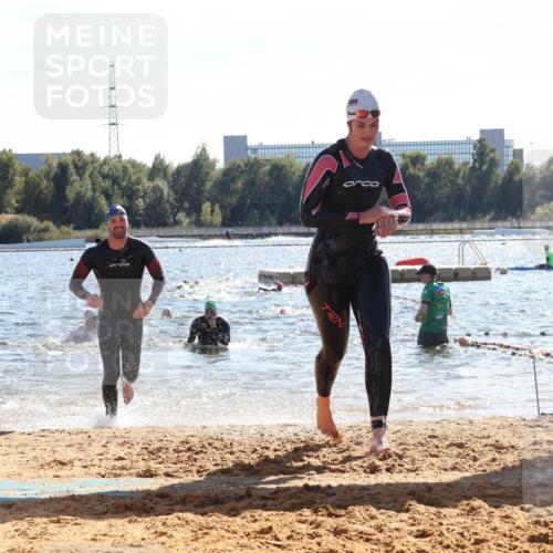 07.09.2025 - 19. Norderstedt Triathlon Luisa Fischer http://msf.ph/oto/8764857 07.09.2025 15:05:26 Schwimmen 942, 1460, 1522 meine-sportfotos.de