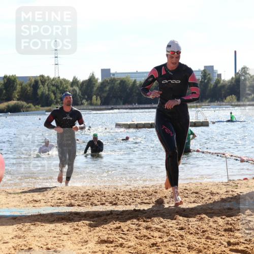 07.09.2025 - 19. Norderstedt Triathlon Luisa Fischer http://msf.ph/oto/8764863 07.09.2025 15:05:26 Schwimmen 942, 1460, 1522 meine-sportfotos.de