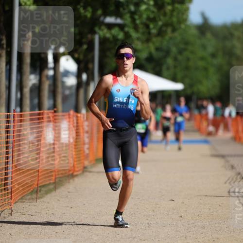07.09.2025 - 19. Norderstedt Triathlon Michael Strokosch http://msf.ph/oto/8764895 07.09.2025 10:48:42 Laufen 654 meine-sportfotos.de