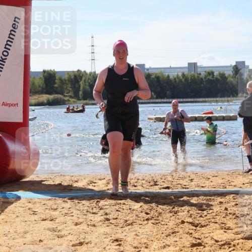 07.09.2025 - 19. Norderstedt Triathlon Luisa Fischer http://msf.ph/oto/8764899 07.09.2025 12:34:34 Schwimmen 211, 230, 241, 841, 855, 1215 meine-sportfotos.de