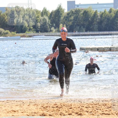 07.09.2025 - 19. Norderstedt Triathlon Luisa Fischer http://msf.ph/oto/8764907 07.09.2025 15:05:42 Schwimmen 937, 1411, 1413, 1475, 1546 meine-sportfotos.de