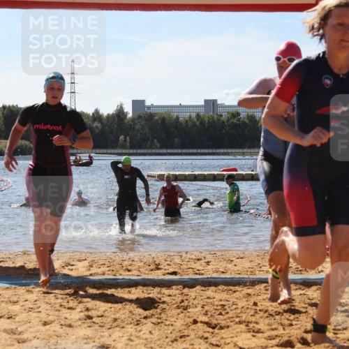 07.09.2025 - 19. Norderstedt Triathlon Luisa Fischer http://msf.ph/oto/8764927 07.09.2025 12:34:40 Schwimmen 211, 241, 310, 841, 855, 1215 meine-sportfotos.de