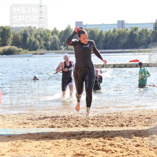 07.09.2025 - 19. Norderstedt Triathlon Luisa Fischer http://msf.ph/oto/8764931 07.09.2025 15:05:43 Schwimmen 937, 1411, 1413, 1475, 1546 meine-sportfotos.de