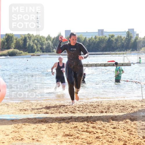 07.09.2025 - 19. Norderstedt Triathlon Luisa Fischer http://msf.ph/oto/8764935 07.09.2025 15:05:44 Schwimmen 937, 1411, 1413, 1475, 1546 meine-sportfotos.de
