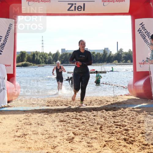 07.09.2025 - 19. Norderstedt Triathlon Luisa Fischer http://msf.ph/oto/8764947 07.09.2025 15:05:45 Schwimmen 937, 1411, 1413, 1475, 1546 meine-sportfotos.de