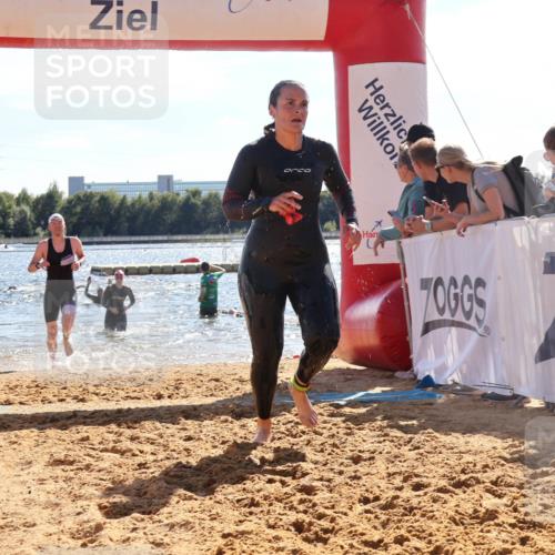 07.09.2025 - 19. Norderstedt Triathlon Luisa Fischer http://msf.ph/oto/8764963 07.09.2025 15:05:46 Schwimmen 937, 1411, 1413, 1475, 1546 meine-sportfotos.de