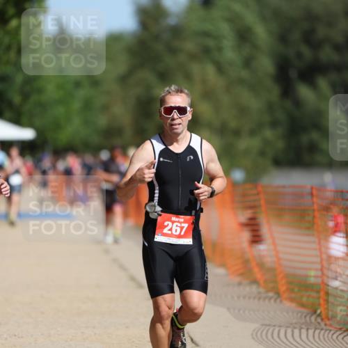 07.09.2025 - 19. Norderstedt Triathlon Michael Strokosch http://msf.ph/oto/8765003 07.09.2025 12:13:18 Laufen 184, 229, 267 meine-sportfotos.de