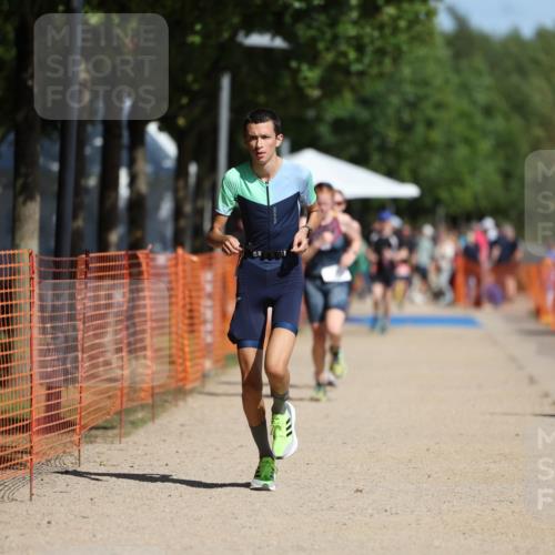 07.09.2025 - 19. Norderstedt Triathlon Michael Strokosch http://msf.ph/oto/8765044 07.09.2025 12:13:26 Laufen 229, 765, 1182, 1190 meine-sportfotos.de