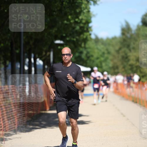 07.09.2025 - 19. Norderstedt Triathlon Michael Strokosch http://msf.ph/oto/8765053 07.09.2025 13:20:25 Laufen 141, 142, 754, 1299 meine-sportfotos.de