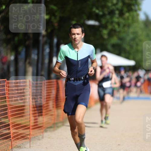 07.09.2025 - 19. Norderstedt Triathlon Michael Strokosch http://msf.ph/oto/8765075 07.09.2025 12:13:27 Laufen 229, 765, 1161, 1182, 1190 meine-sportfotos.de