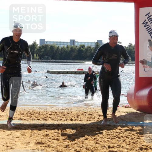 07.09.2025 - 19. Norderstedt Triathlon Luisa Fischer http://msf.ph/oto/8765076 07.09.2025 15:06:05 Schwimmen 916, 935, 1446, 1527 meine-sportfotos.de