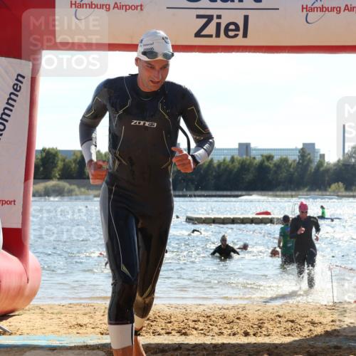 07.09.2025 - 19. Norderstedt Triathlon Luisa Fischer http://msf.ph/oto/8765085 07.09.2025 15:06:06 Schwimmen 903, 916, 935, 1446 meine-sportfotos.de