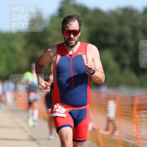 07.09.2025 - 19. Norderstedt Triathlon Michael Strokosch http://msf.ph/oto/8765088 07.09.2025 11:31:40 Laufen 200, 238, 1390 meine-sportfotos.de