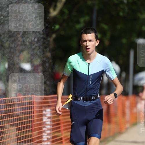 07.09.2025 - 19. Norderstedt Triathlon Michael Strokosch http://msf.ph/oto/8765089 07.09.2025 12:13:28 Laufen 765, 1161, 1182, 1190 meine-sportfotos.de