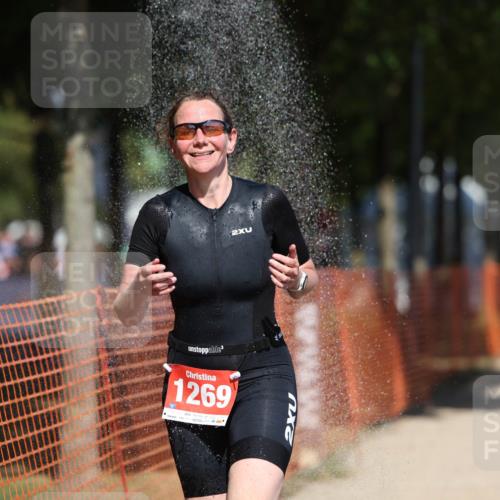 07.09.2025 - 19. Norderstedt Triathlon Michael Strokosch http://msf.ph/oto/8765108 07.09.2025 12:58:59 Laufen 224, 701, 1269 meine-sportfotos.de