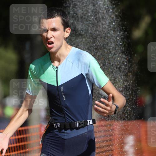 07.09.2025 - 19. Norderstedt Triathlon Michael Strokosch http://msf.ph/oto/8765116 07.09.2025 12:13:29 Laufen 765, 1161, 1182, 1190 meine-sportfotos.de