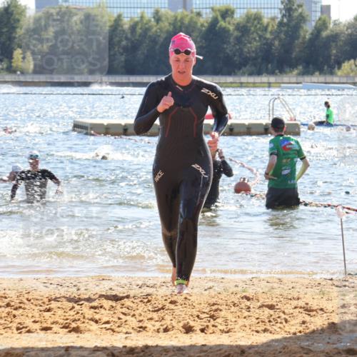 07.09.2025 - 19. Norderstedt Triathlon Luisa Fischer http://msf.ph/oto/8765117 07.09.2025 15:06:08 Schwimmen 903, 916, 935, 1446 meine-sportfotos.de