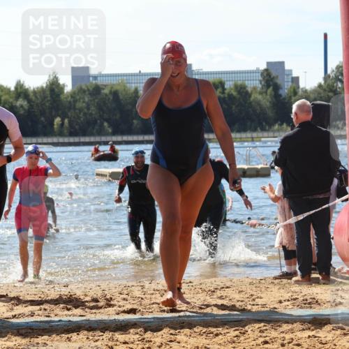 07.09.2025 - 19. Norderstedt Triathlon Luisa Fischer http://msf.ph/oto/8765118 07.09.2025 12:34:54 Schwimmen 242, 310, 318, 339, 350, 805, 1356 meine-sportfotos.de