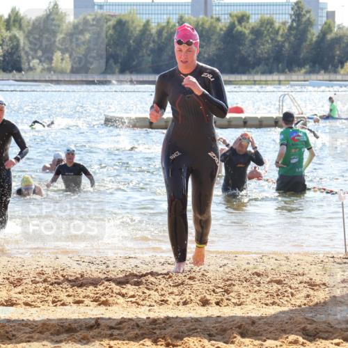 07.09.2025 - 19. Norderstedt Triathlon Luisa Fischer http://msf.ph/oto/8765121 07.09.2025 15:06:09 Schwimmen 903, 916, 935, 1427, 1446 meine-sportfotos.de