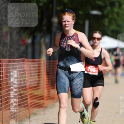 07.09.2025 - 19. Norderstedt Triathlon Michael Strokosch http://msf.ph/oto/8765124 07.09.2025 12:13:32 Laufen 765, 1161, 1182, 1190 meine-sportfotos.de