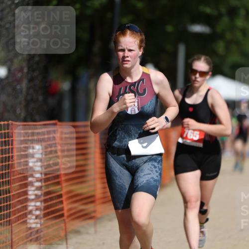 07.09.2025 - 19. Norderstedt Triathlon Michael Strokosch http://msf.ph/oto/8765129 07.09.2025 12:13:32 Laufen 765, 1161, 1182, 1190 meine-sportfotos.de