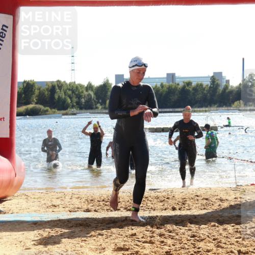 07.09.2025 - 19. Norderstedt Triathlon Luisa Fischer http://msf.ph/oto/8765178 07.09.2025 15:06:13 Schwimmen 903, 916, 935, 945, 1427, 1446 meine-sportfotos.de