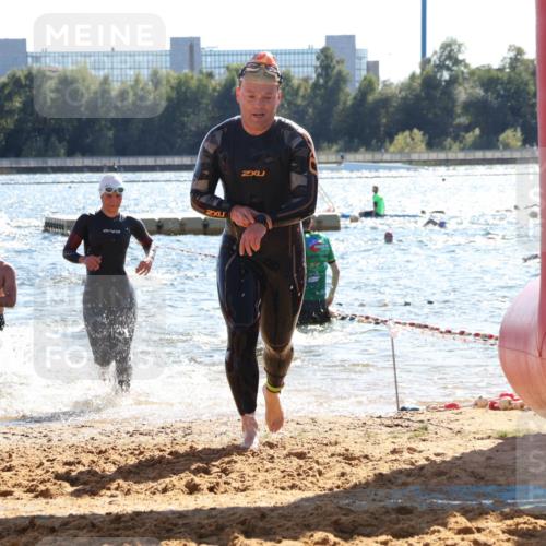 07.09.2025 - 19. Norderstedt Triathlon Luisa Fischer http://msf.ph/oto/8765198 07.09.2025 15:06:15 Schwimmen 436, 902, 903, 916, 935, 945, 1427, 1446 meine-sportfotos.de