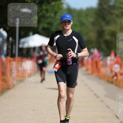 07.09.2025 - 19. Norderstedt Triathlon Michael Strokosch http://msf.ph/oto/8765221 07.09.2025 12:13:43 Laufen 287, 306 meine-sportfotos.de