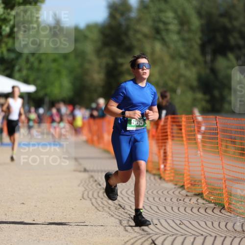 07.09.2025 - 19. Norderstedt Triathlon Michael Strokosch http://msf.ph/oto/8765241 07.09.2025 10:48:55 Laufen 71, 113, 645, 665 meine-sportfotos.de