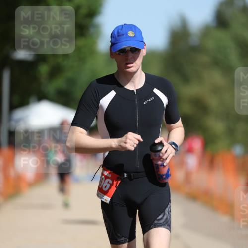 07.09.2025 - 19. Norderstedt Triathlon Michael Strokosch http://msf.ph/oto/8765246 07.09.2025 12:13:44 Laufen 287, 306 meine-sportfotos.de